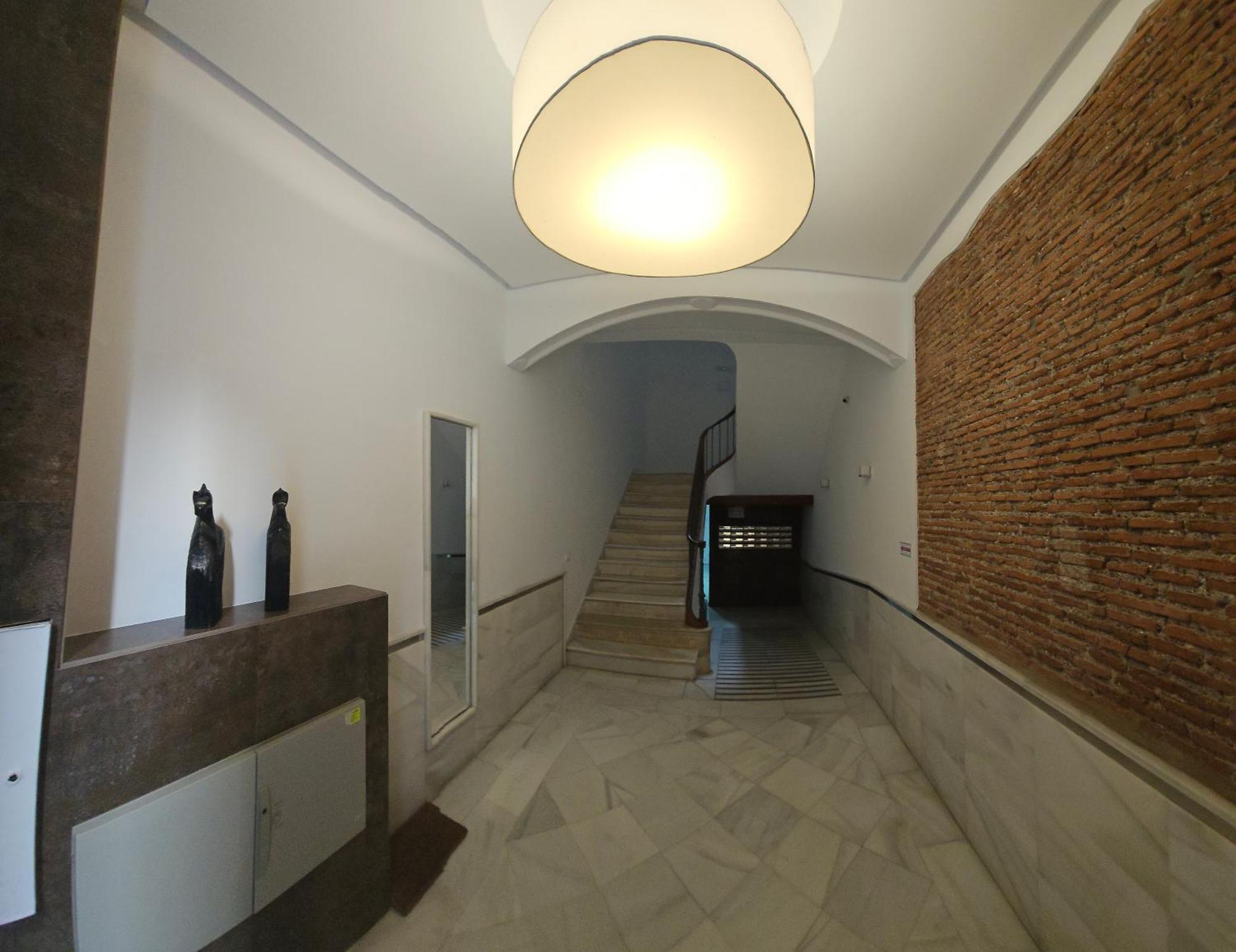 Chic Casa Cathedral At Calle Fresca 2-Bedroom Apartment In Malaga City Center Ngoại thất bức ảnh
